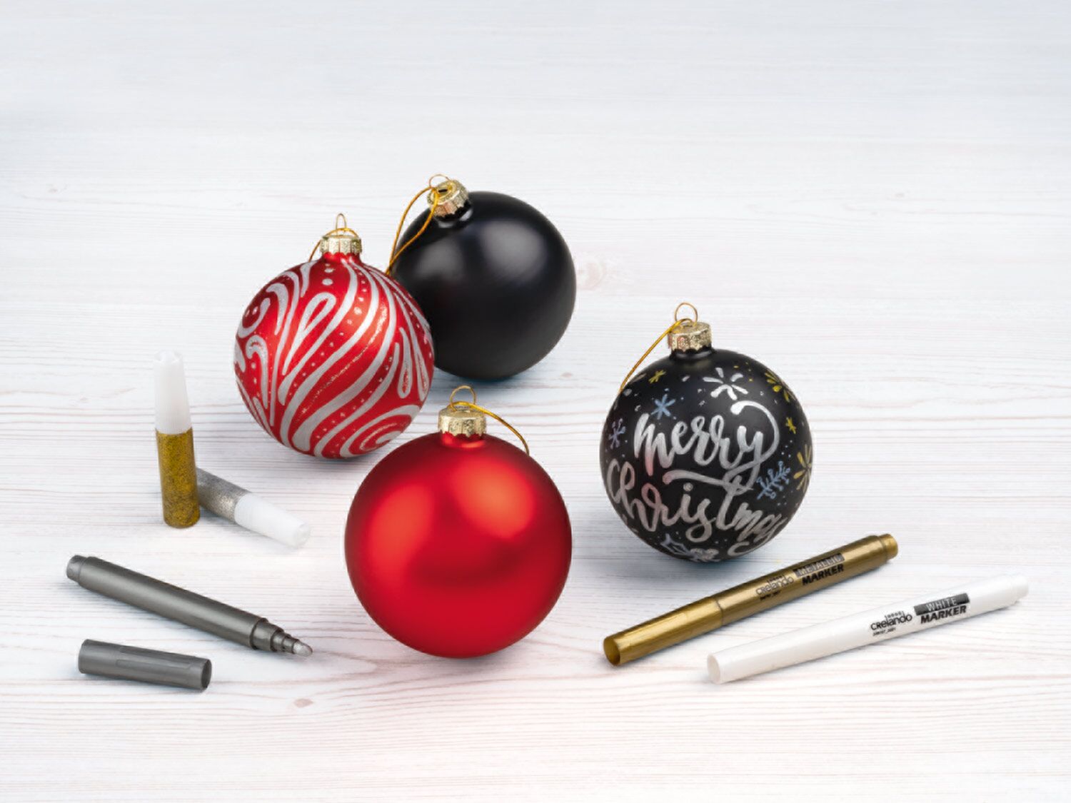 Set de rotuladores para pintar bolas de Navidad 