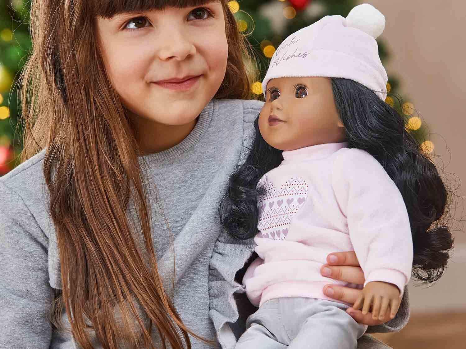 Muñeco bebé con pelo negro