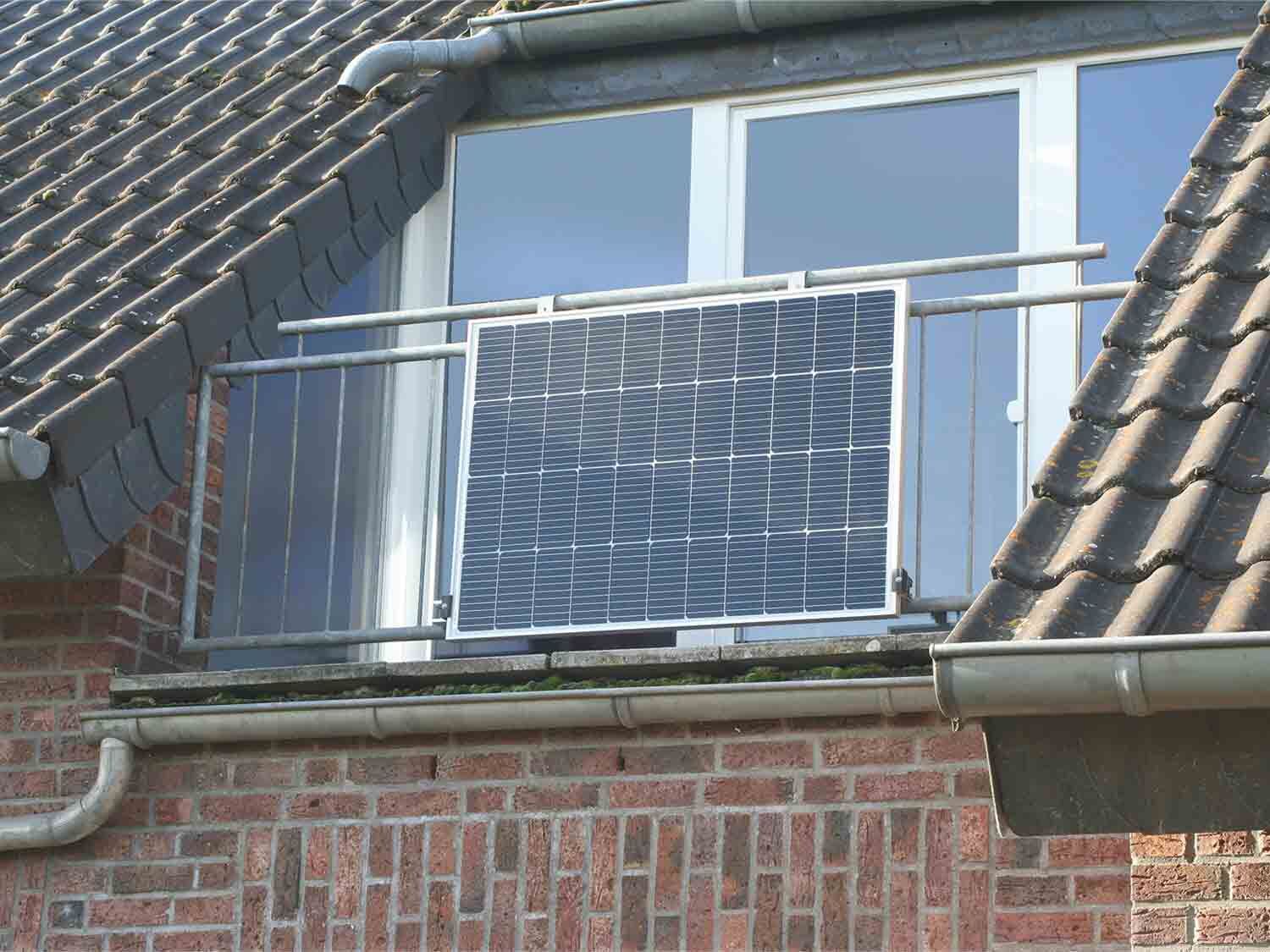 Set de central fotovoltaica para balcón 300 W